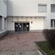 Pohled na boční vchod - k pracovišti přestupků v ZPS.