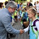 Pozdravit nové prvňáčky přišel na ZŠ Horáčkova radní hl. m. Prahy Michal Hroza (TOP 09.