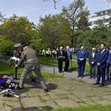 Pietní akt ve čtvrtek 4. května 2023 v parku Jezerka u pomníku Zpravodajské brigády.
