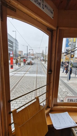 Tramvaje jezdí z náměstí Hrdinů až před OC Arkády Pankrác.