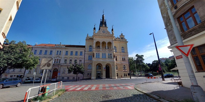 Nuselská radnice na Mapy.cz - Street View