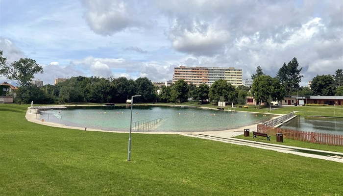 Koupaliště Lhotka před znovuzahájením sezóny v srpnu 2023
