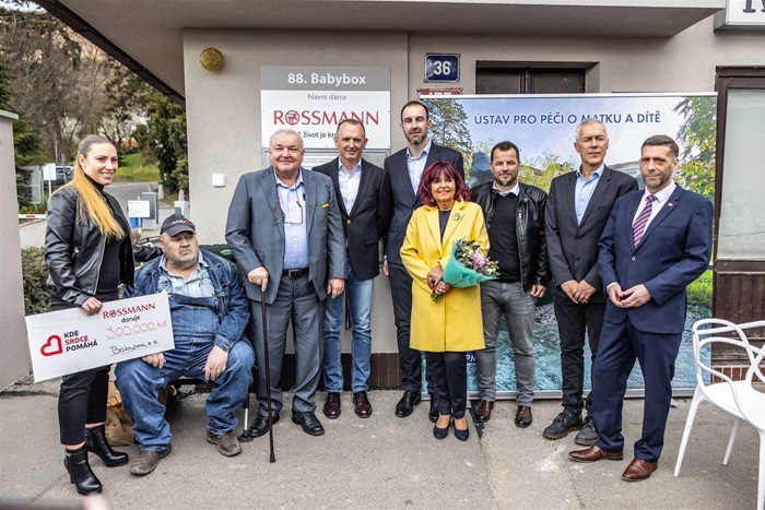 Praha 4 podpořila pořízení prvního babyboxu na území městské části.