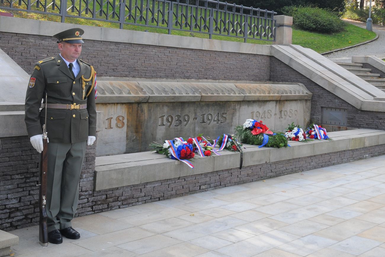 pietní akt vznik ČSR pomník Tří odbojů DSC_2834